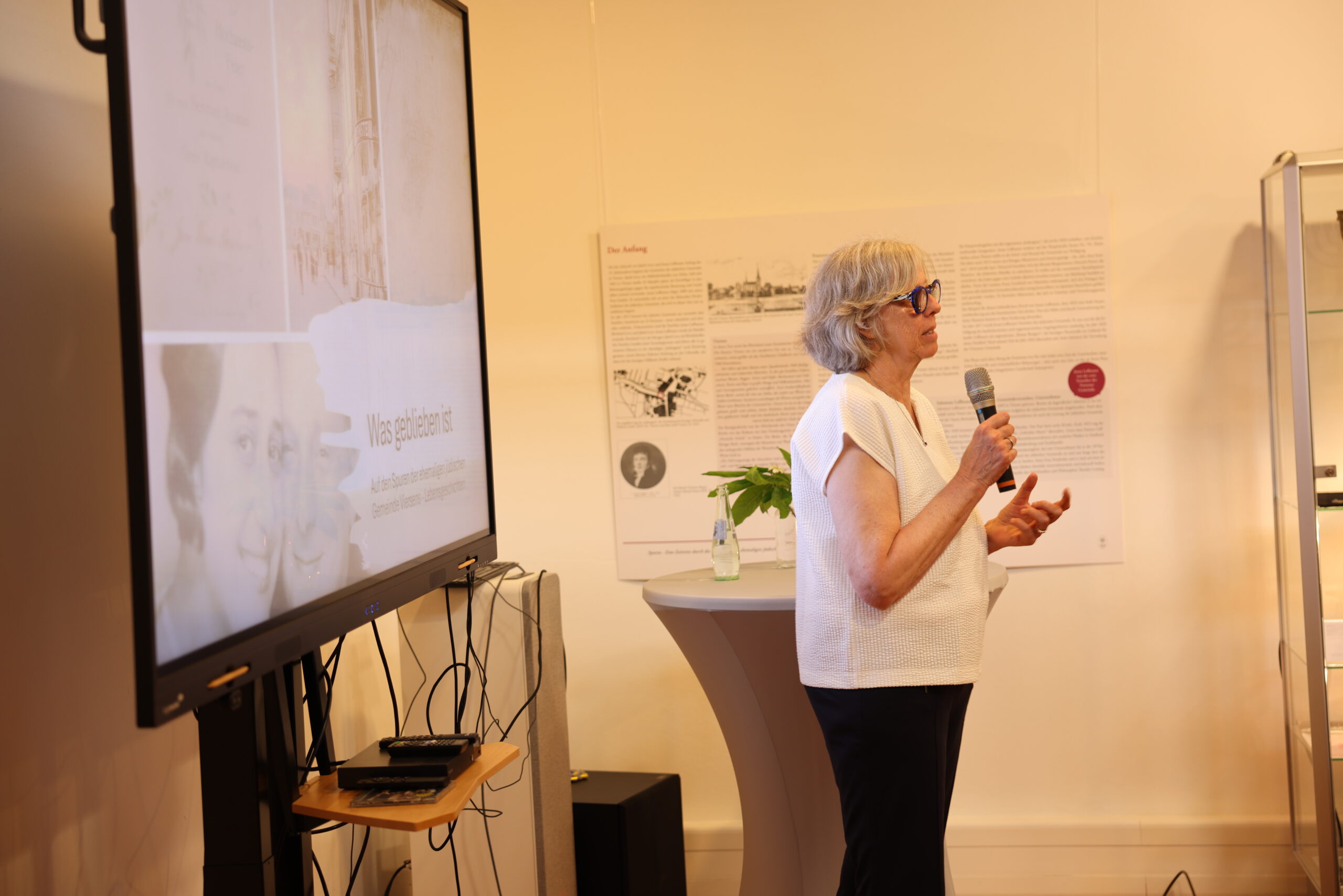 Ausstellung „Was geblieben ist“ im Heimatverein Viersen eröffnet